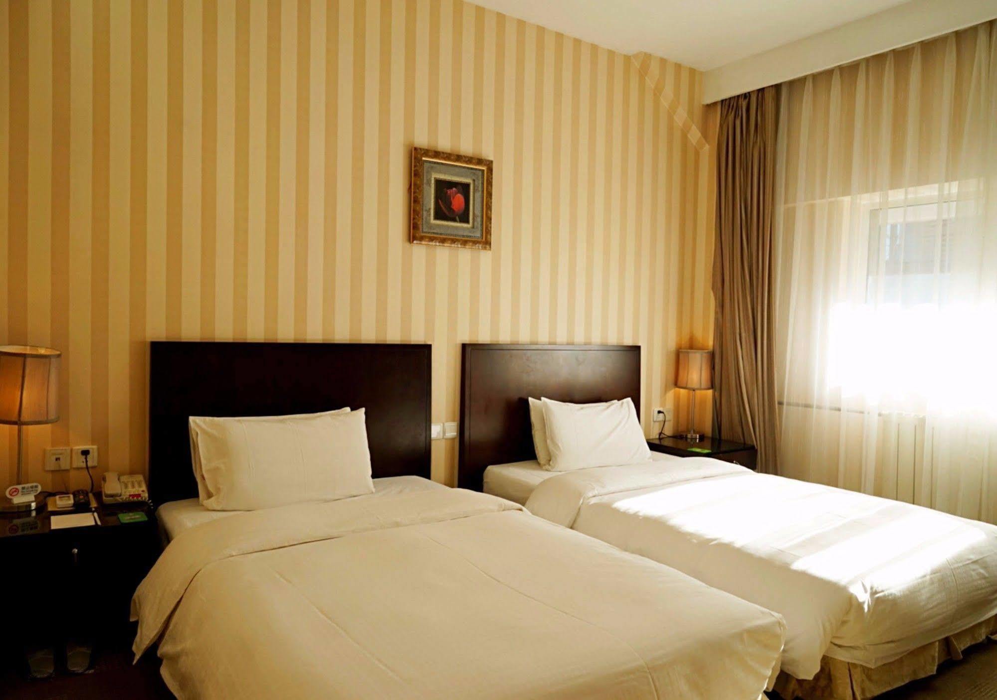Days Inn Forbidden City Pekin Dış mekan fotoğraf